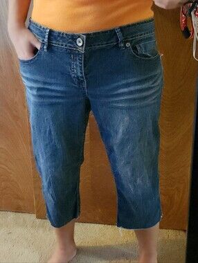Mudd Denim Cut Off Capris Blue Acid Wash